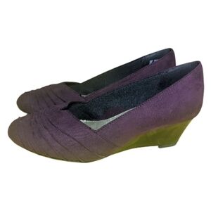 Soft Style Women's Shoes Wedges Pumps Size 5.5 Purple Faux Suede
